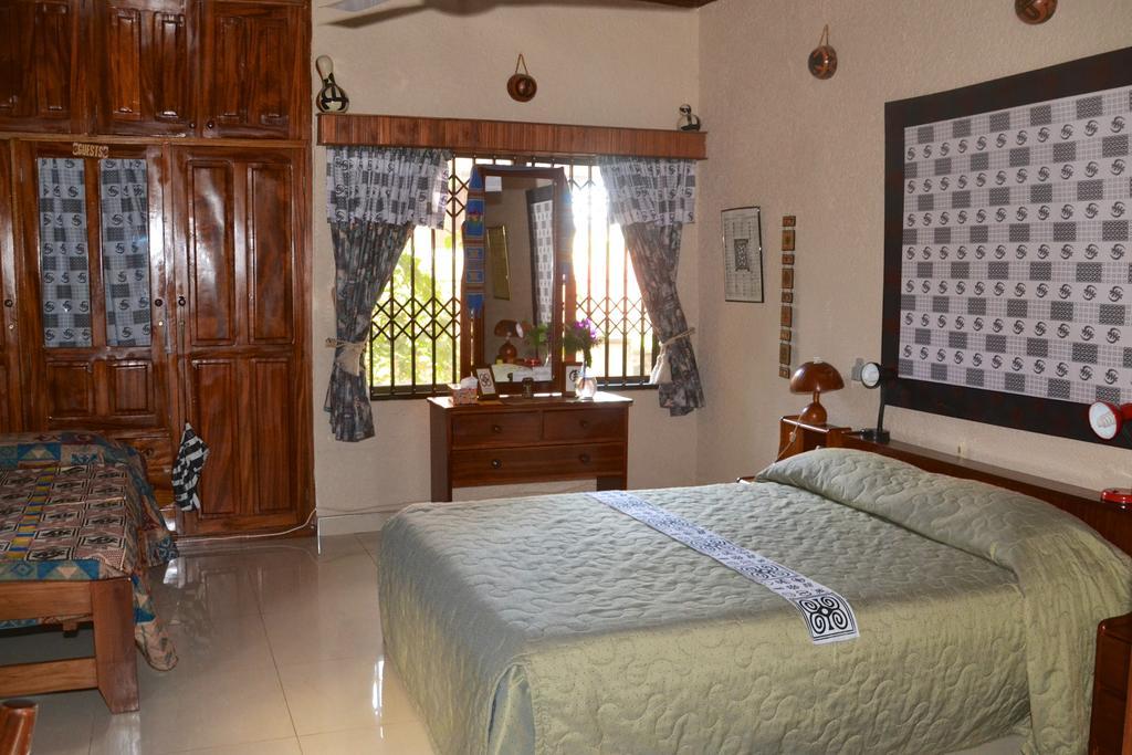 Four Villages Inn Kumasi Oda fotoğraf
