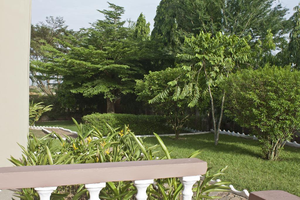 Four Villages Inn Kumasi Dış mekan fotoğraf